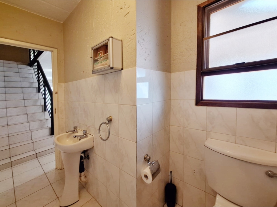To Let 2 Bedroom Property for Rent in Key West North West